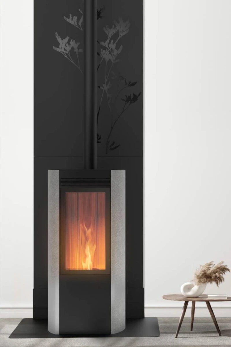 nstallation d'un Poêle à granulés à Saint-Genis-Laval avec thermostat connecté et design contemporain par ChaleurFeu.